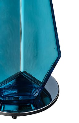 An important pair of blue “specchiate” Murano glass lamps. This mirrored pair has a striking metallic color and impressive shape. They have been newly wired to fit US standards and sit on a chrome finished base. The perfect blue for your kitchen table nook or counter.